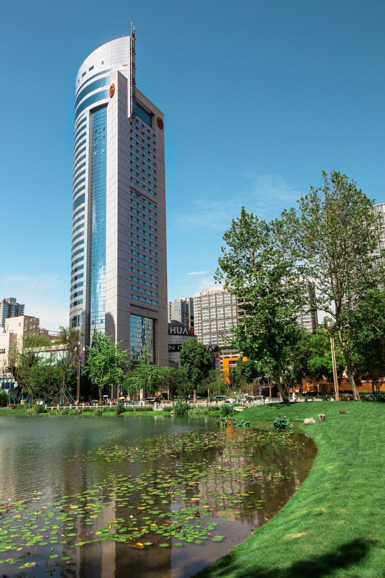 Sheraton Chengdu Lido Hotel Exterior photo